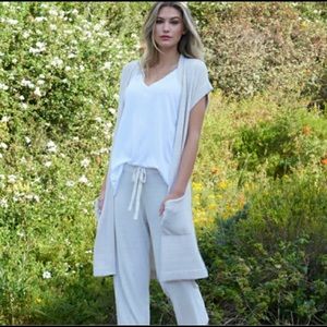 Barefoot Dreams Cozychic Ultra Lite Cardigan Med